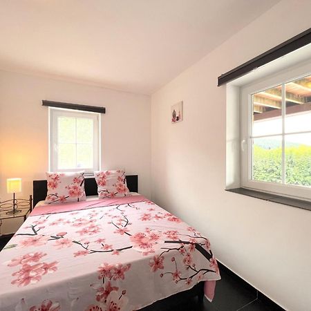 Sur Les Thiers Villa Lierneux Bagian luar foto